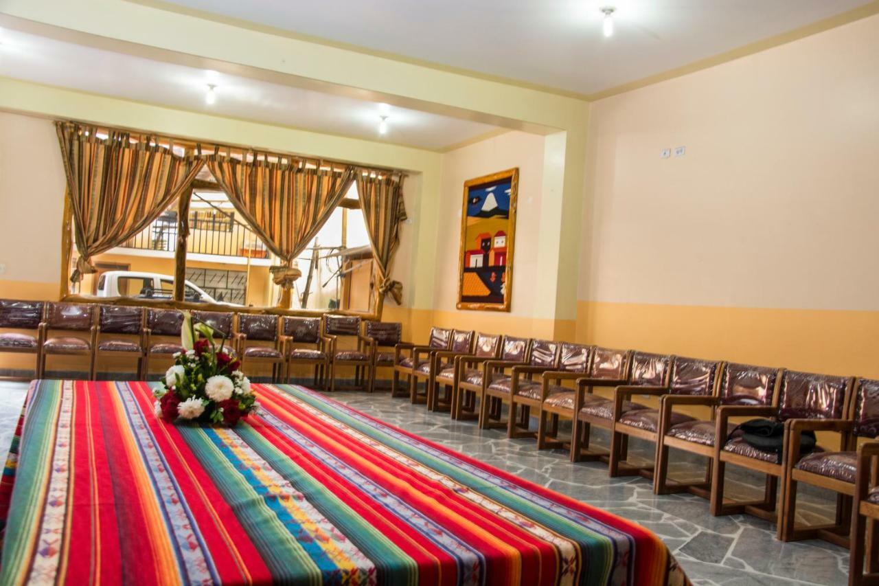 Hotel Santafe Inn オタバロ エクステリア 写真