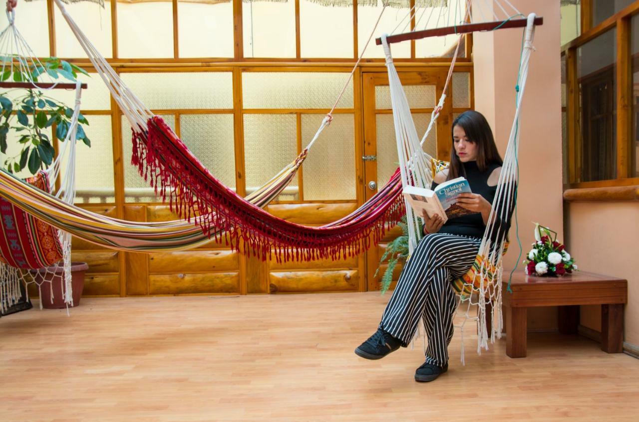 Hotel Santafe Inn オタバロ エクステリア 写真