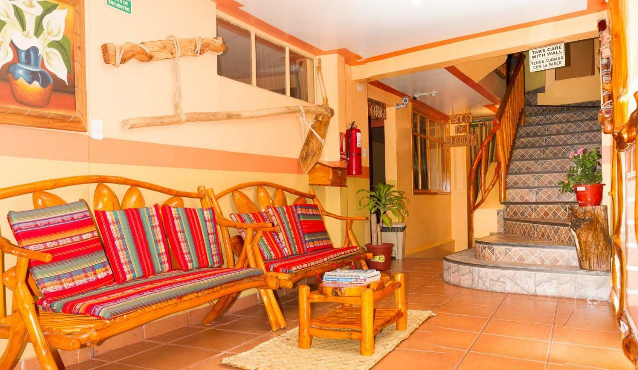 Hotel Santafe Inn オタバロ エクステリア 写真