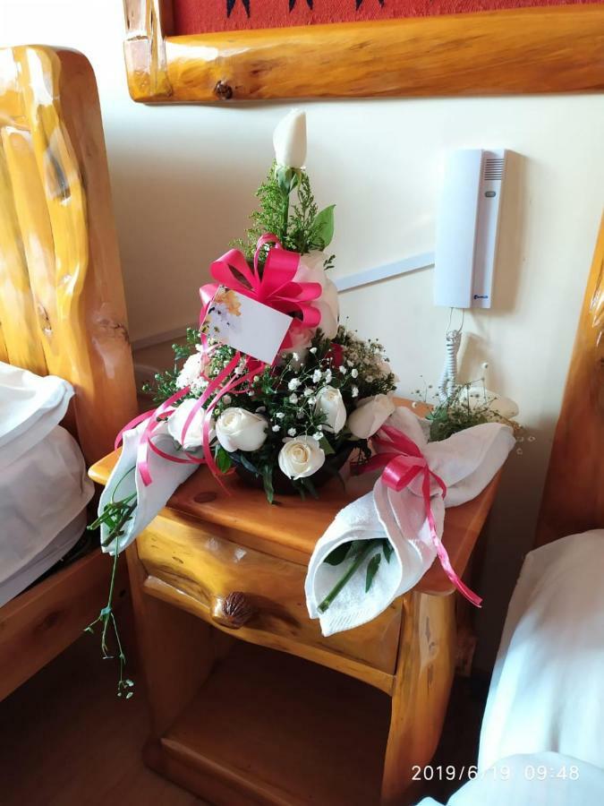 Hotel Santafe Inn オタバロ エクステリア 写真