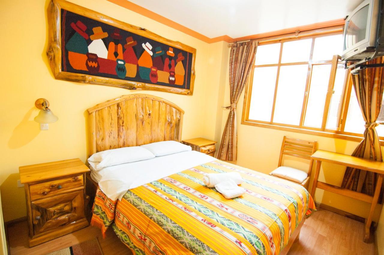 Hotel Santafe Inn オタバロ エクステリア 写真
